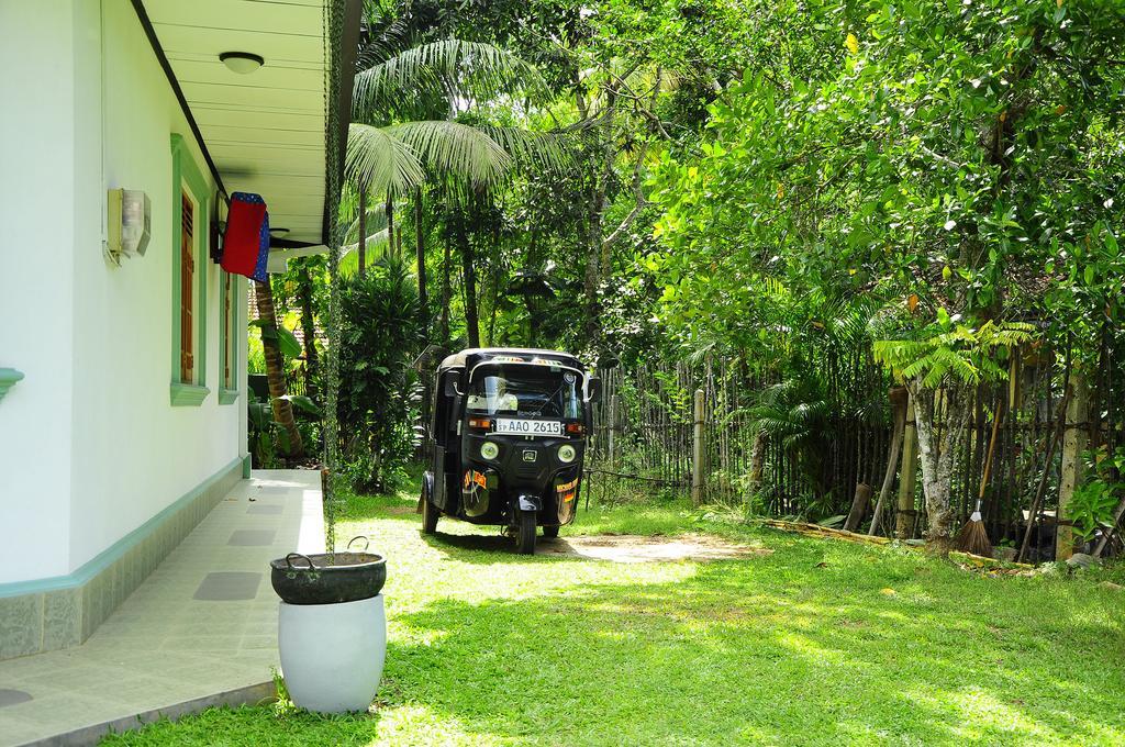 Lumbini Villa Bentota Værelse billede
