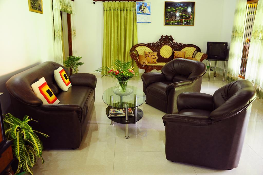 Lumbini Villa Bentota Værelse billede